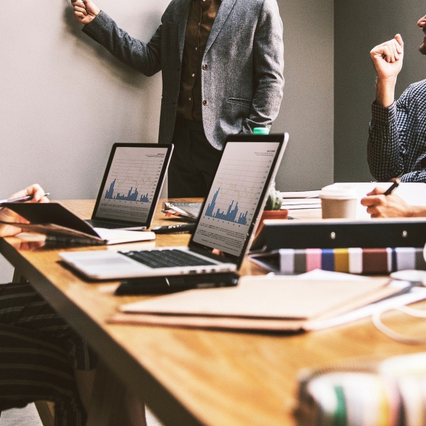 Лицензирование и сертификация, 27 Лицензирование и сертификация, 27 - European Consulting Group